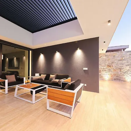 Lana - Home4you Villa *