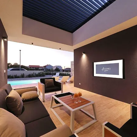 Lana - Home4you Villa Kraj (Zadar)
