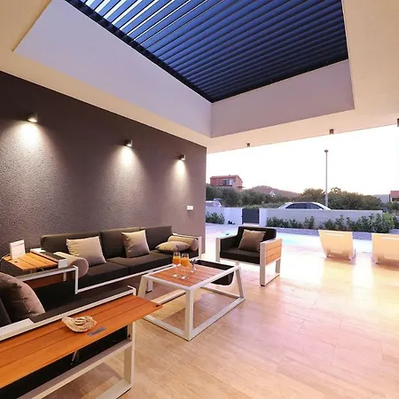 Lana - Home4you Villa Kraj (Zadar)
